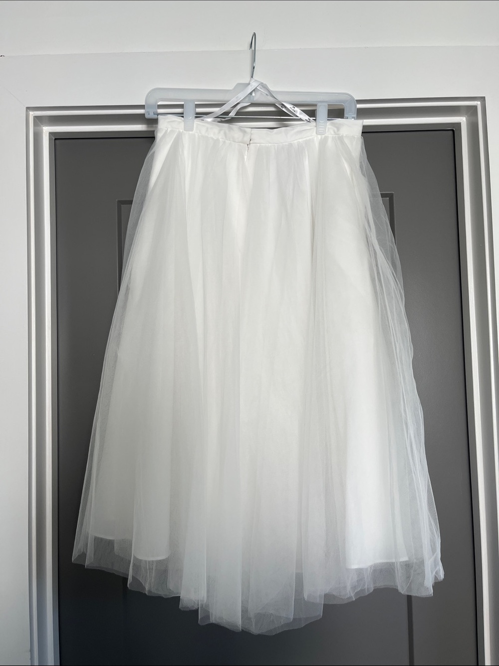 David’s Bridal Classic White Tulle Midi Skirt with Pockets - NWOT - Picture 4 of 7